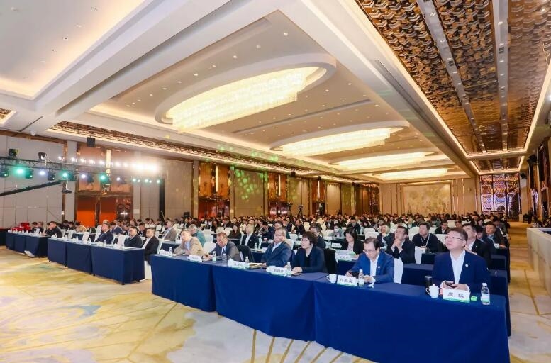 加快發(fā)展新質(zhì)生產(chǎn)力 推進中國環(huán)衛(wèi)現(xiàn)代化——2024中國城市環(huán)境衛(wèi)生協(xié)會年會暨中國環(huán)衛(wèi)博覽會在京盛大召開!