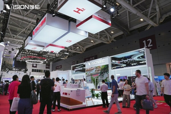 固態(tài)電池首次揭曉！雄韜股份新品亮相CIBF2025