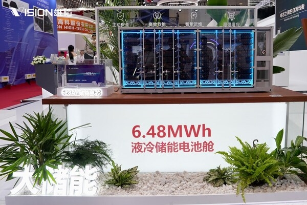 固態(tài)電池首次揭曉！雄韜股份新品亮相CIBF2025